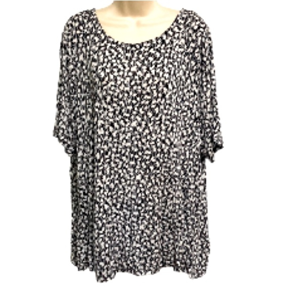 LANE BRYANT Black White Ditsy  Floral Top Back Keyhole PLus Size 18 20